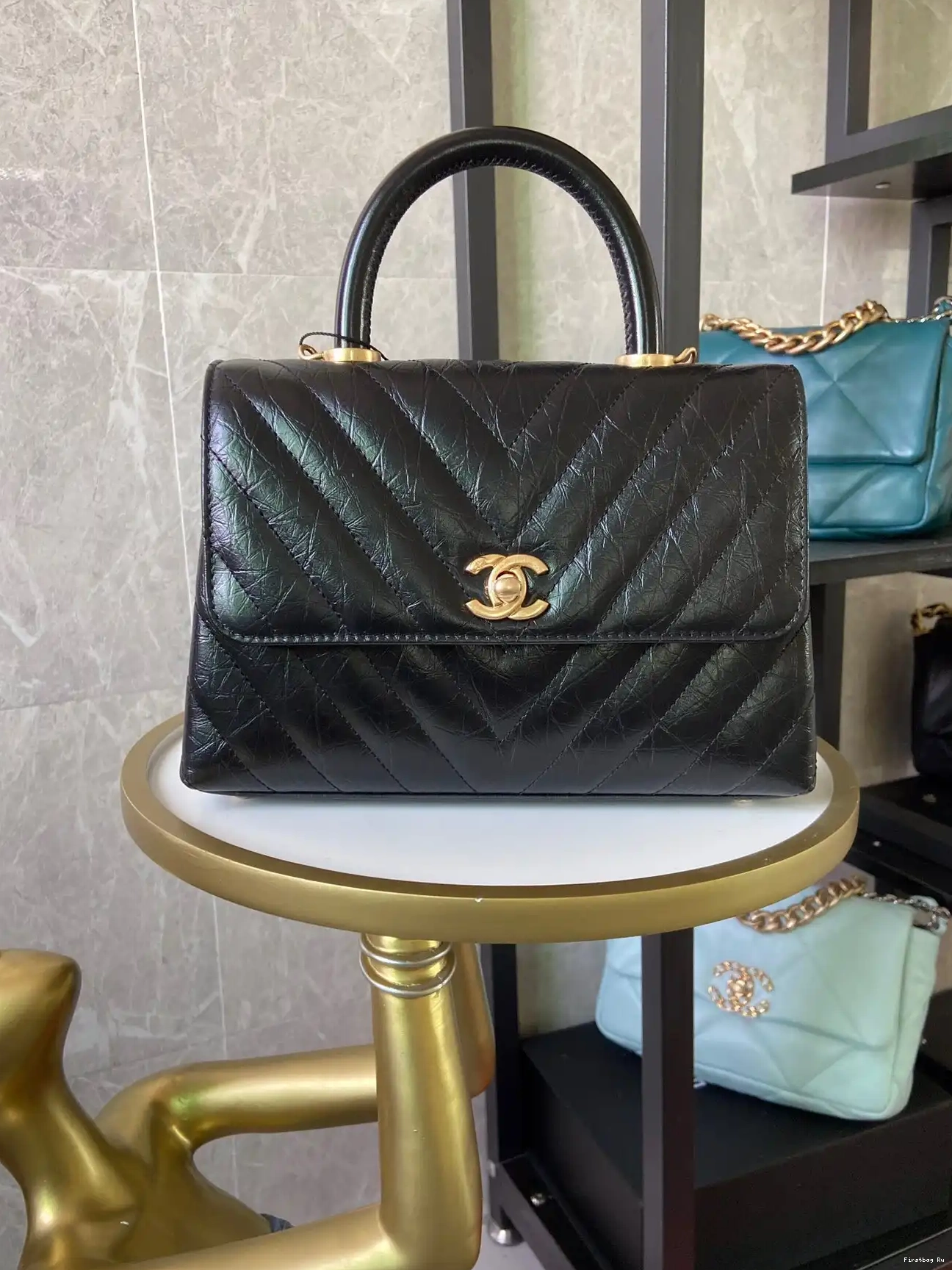 First Bag Ru CHANEL HANDLE BAG COCO 0606